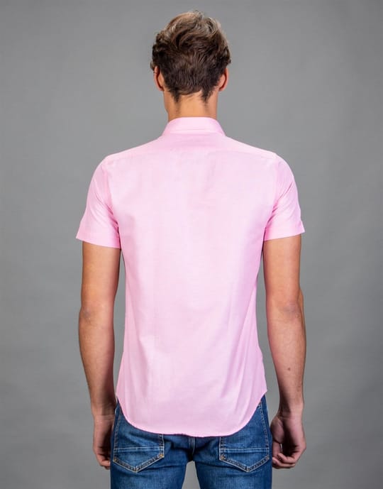 Erkek Slim Fit Dar Kesim Kısa Kollu Pamuklu Oxford Doku Kolay Ütülenebilir Pembe Düğmeli Yaka Gömlek