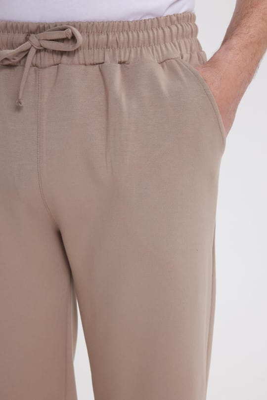 Erkek Slim Fit Dar Kesim Beli Bağcıklı 3 Cepli Geniş Paça Koyu Vizon Eşofman Altı
