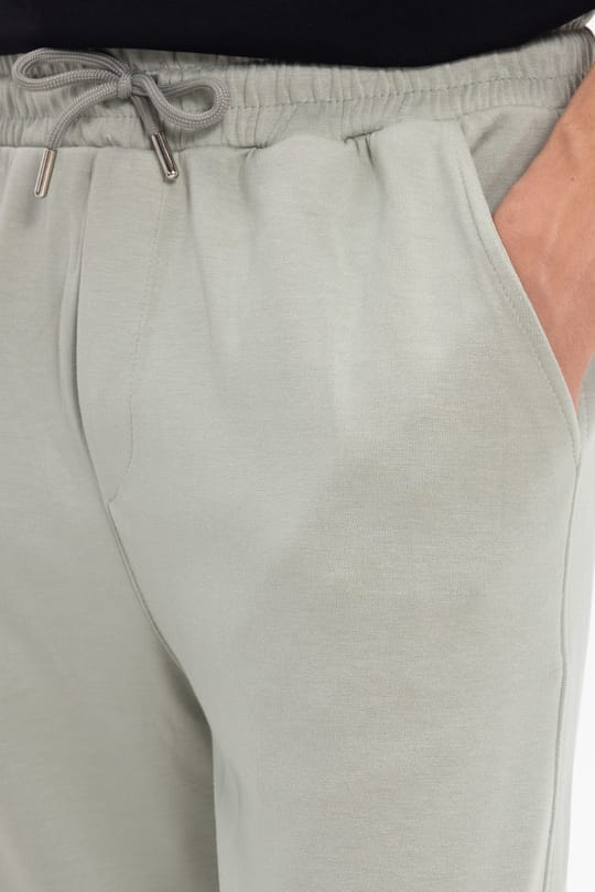 Erkek Yeşil Baggy Fit Rahat Kesim Modal Kumaş Soft Doku Beli Bağcıklı Yan Cepli Eşofman Altı