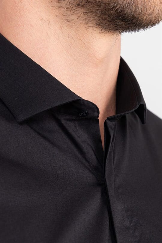 Süper Slim Fit Uzun Kollu Pamuklu Likralı Erkek Siyah Gömlek