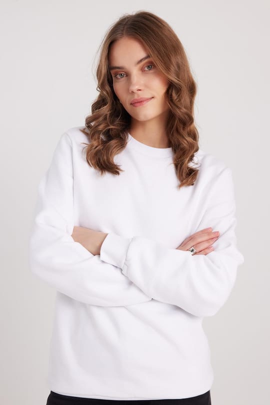 Kadın Oversize Geniş Kesim %100 Pamuk 3 İplik Basic Beyaz Bisiklet Yaka Sweatshirt