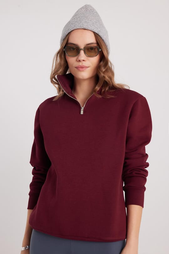 Kadın Relax Fit Rahat Kesim Pamuklu İçi Polarlı Yarım Fermuarlı Bordo Dik Yaka Sweatshirt