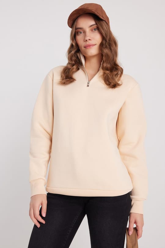 Kadın Relax Fit Rahat Kesim Pamuklu İçi Polarlı Yarım Fermuarlı Ekru Dik Yaka Sweatshirt