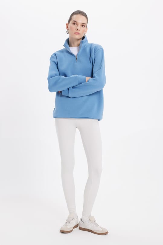 Kadın Relax Fit Rahat Kesim Pamuklu İçi Polarlı Yarım Fermuarlı Mavi Dik Yaka Sweatshirt