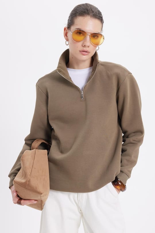 Kadın Relax Fit Rahat Kesim Pamuklu İçi Polarlı Yarım Fermuarlı Haki Dik Yaka Sweatshirt