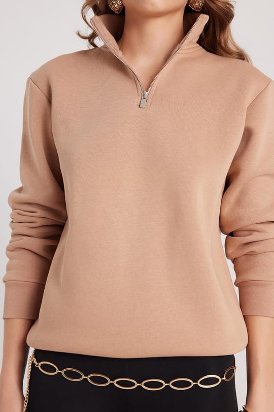 Kadın Relax Fit Rahat Kesim Pamuklu İçi Polarlı Yarım Fermuarlı Taş Renk Dik Yaka Sweatshirt