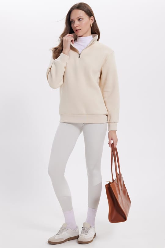 Kadın Relax Fit Rahat Kesim Pamuklu İçi Polarlı Yarım Fermuarlı Ekru Dik Yaka Sweatshirt