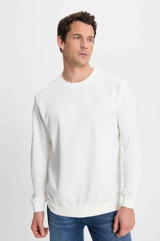 Erkek Relax Fit Rahat Kesim %100 Pamuk 2 İplik Bisiklet Yaka Beyaz Sweatshirt
