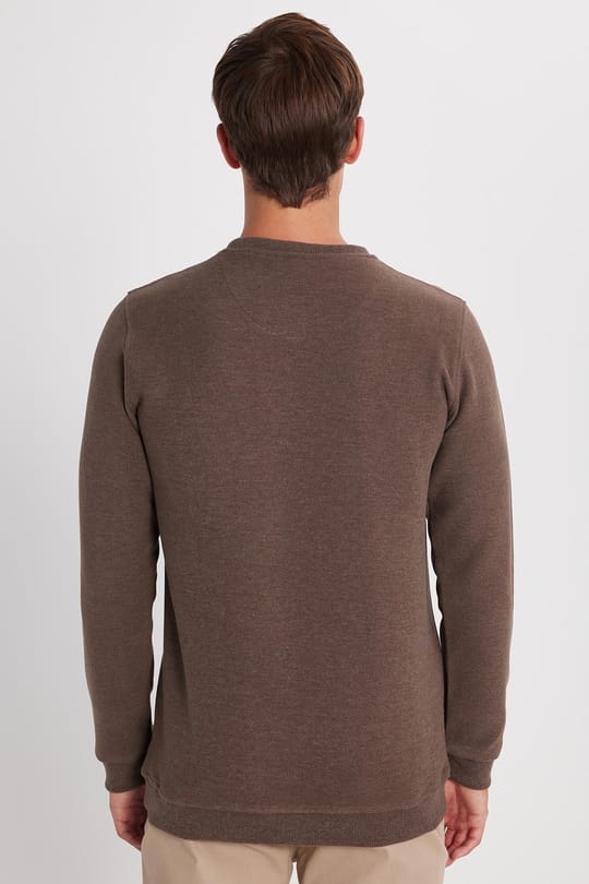 Erkek Slim Fit Dar Kesim Pamuklu Selanik Kumaş Bisiklet Yaka Kahverengi Sweatshirt