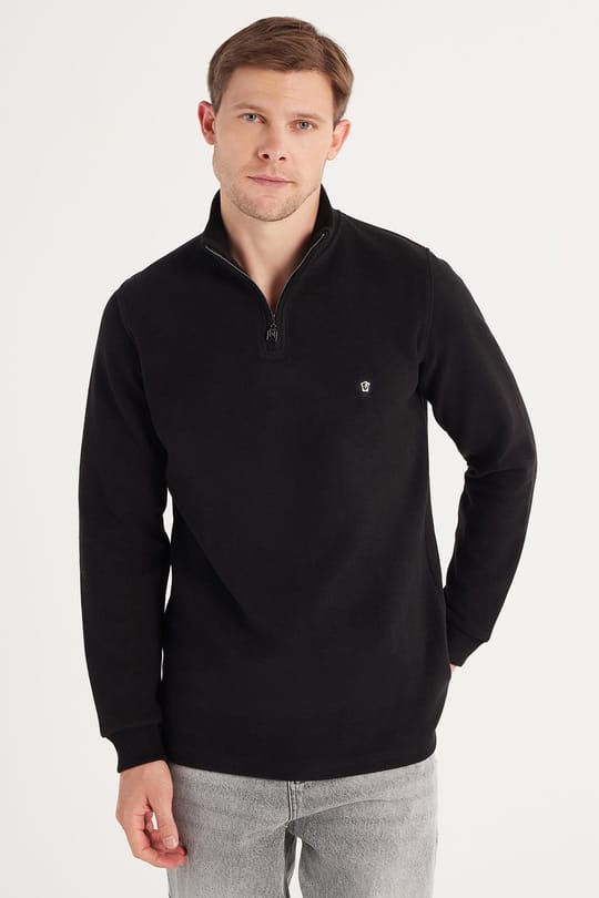 Erkek Slim Fit Dar Kesim Pamuklu Selanik Kumaş Yarım Fermuarlı Siyah Dik Yaka Sweatshirt