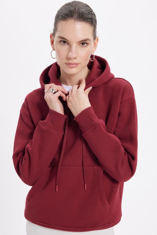 Kadın Oversize Geniş Kesim Pamuklu Yumuşak Dokulu İçi Polarlı Basic Bordo Kapüşonlu Sweatshirt