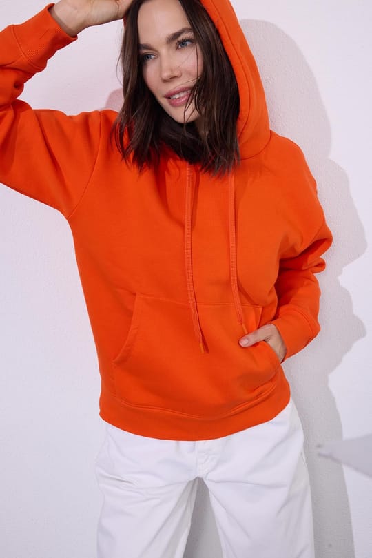 Kadın Oversize Geniş Kesim Pamuklu Yumuşak Dokulu İçi Polarlı Basic Turuncu Kapüşonlu Sweatshirt