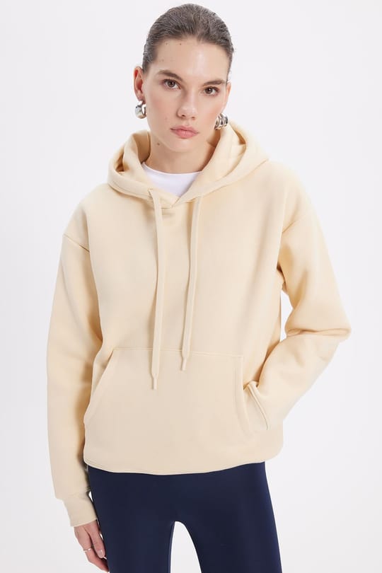 Kadın Oversize Geniş Kesim Pamuklu Yumuşak Dokulu İçi Polarlı Basic Bej Kapüşonlu Sweatshirt