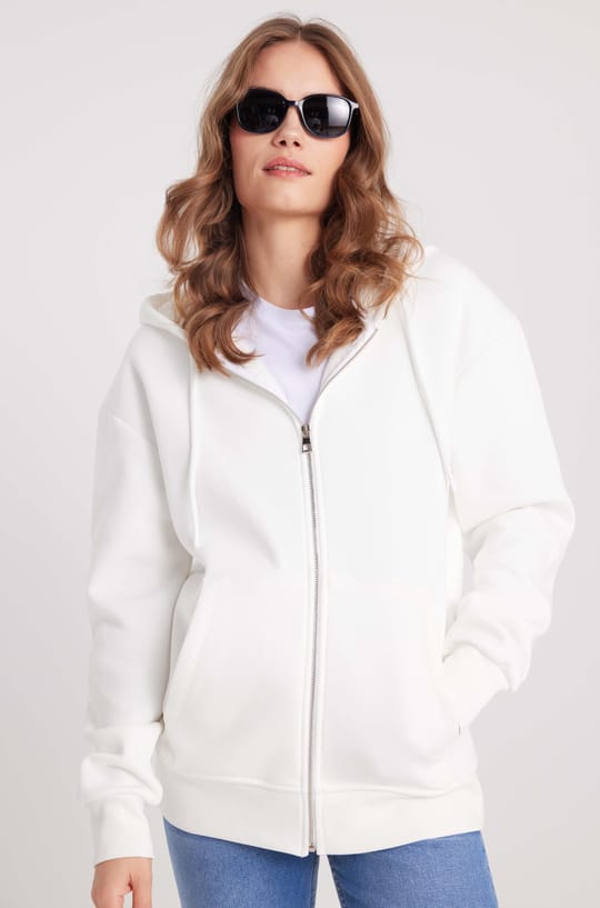 Kadın Relax Fit Rahat Kesim Pamuklu İçi Polarlı Çift Cepli Fermuarlı Beyaz Kapüşonlu Sweatshirt