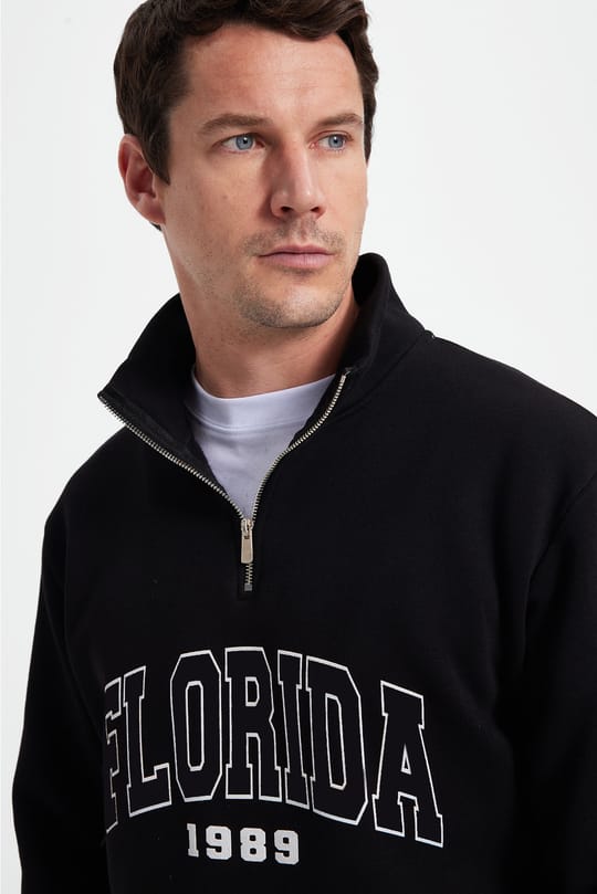 Erkek Relax Fit Rahat Kesim Pamuklu Yarım Fermuarlı Baskılı Siyah Sweatshirt