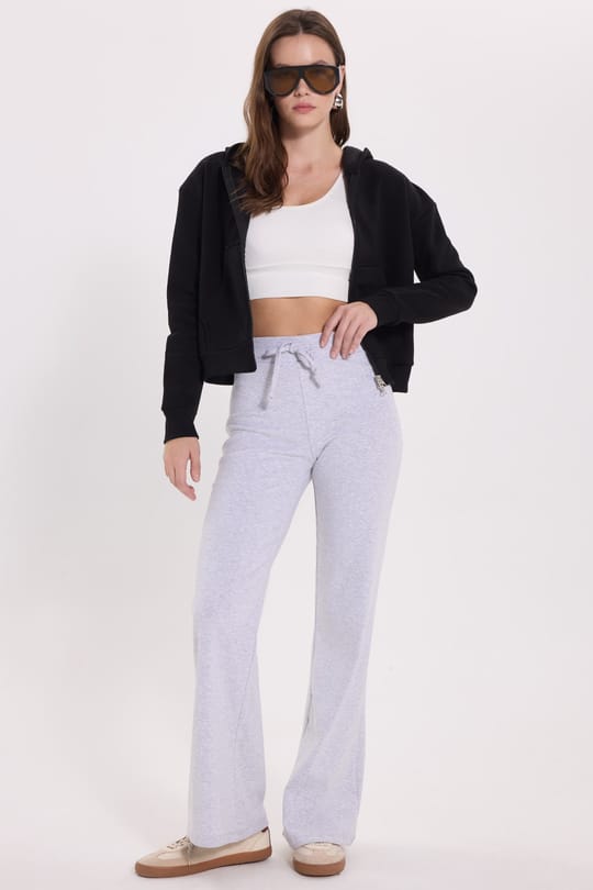 Kadın Slim Fit Dar Kesim %100 Pamuk Kapüşonlu Fermuarlı Siyah Sweatshirt