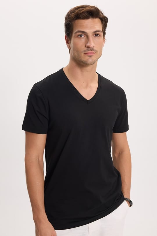 Erkek Slim Fit Dar Kesim Pamuklu Yumuşak Dokulu Likralı Esnek Kumaş Düz Basic Siyah V Yaka Tişört