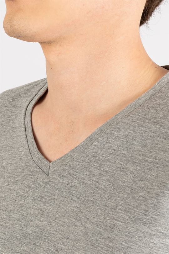 Erkek Slim Fit Dar Kesim Pamuklu Yumuşak Dokulu Likralı Esnek Kumaş Düz Basic Gri V Yaka Tişört
