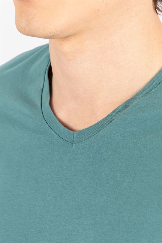 Erkek Slim Fit Dar Kesim Pamuklu Yumuşak Dokulu Likralı Esnek Kumaş Düz Basic Yeşil V Yaka Tişört