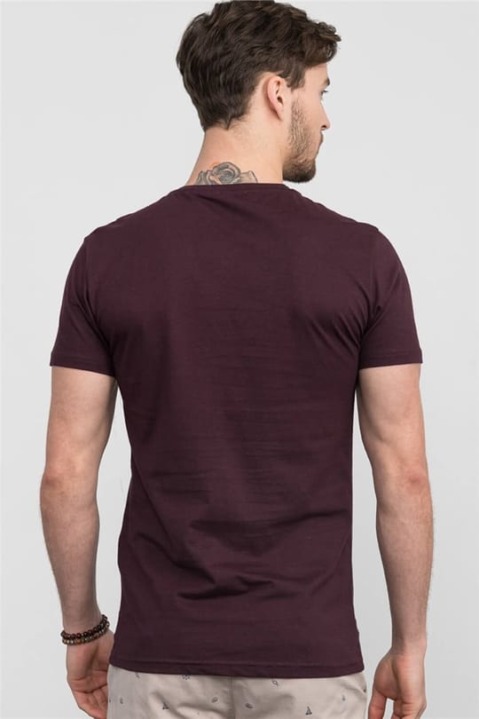 Erkek Slim Fit Dar Kesim %100 Pamuk Yumuşak Dokulu Baskılı Bordo Bisiklet Yaka Tişört