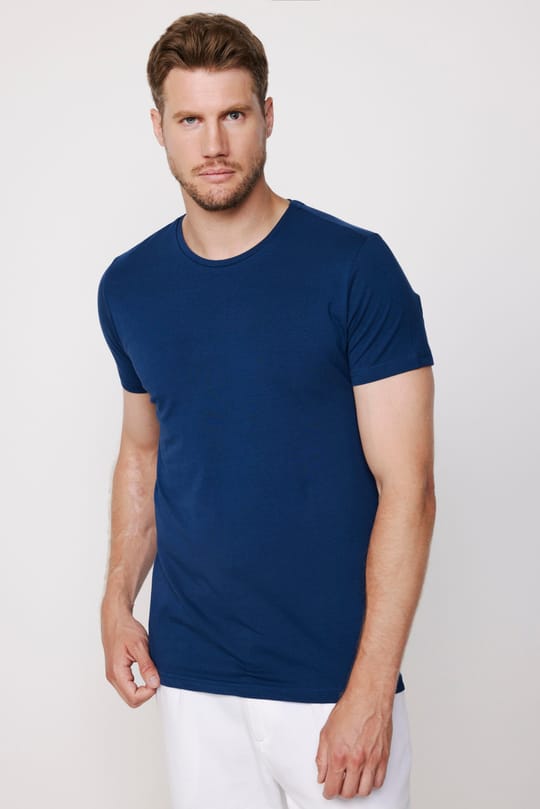 Erkek Slim Fit Dar Kesim Pamuklu Yumuşak Doku Likralı Esnek Kumaş Basic İndigo Bisiklet Yaka Tişört
