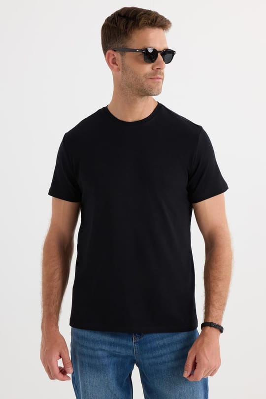 Erkek Slim Fit Dar Kesim Pamuklu Yumuşak Doku Likralı Esnek Kumaş Basic Siyah Bisiklet Yaka Tişört