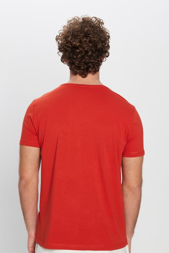 Erkek Slim Fit Dar Kesim Pamuklu Yumuşak Doku Likralı Esnek Kumaş Basic Kiremit Bisiklet Yaka Tişört