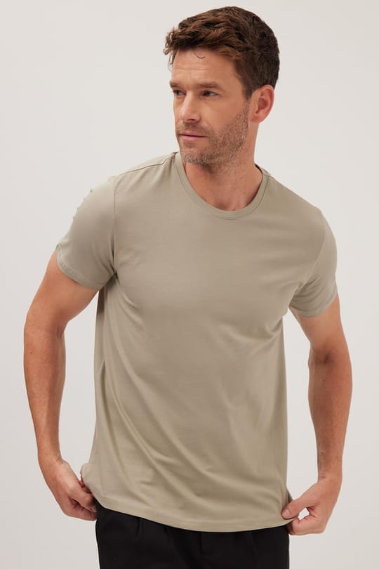 Erkek Slim Fit Dar Kesim Pamuklu Yumuşak Doku Likralı Esnek Kumaş Haki Bisiklet Yaka Tişört