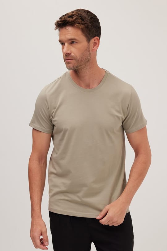 Erkek Slim Fit Dar Kesim Pamuklu Yumuşak Doku Likralı Esnek Kumaş Haki Bisiklet Yaka Tişört