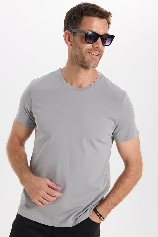 Erkek Slim Fit Dar Kesim Pamuklu Yumuşak Doku Esnek Kumaş Basic Gri Bisiklet Yaka Tişört