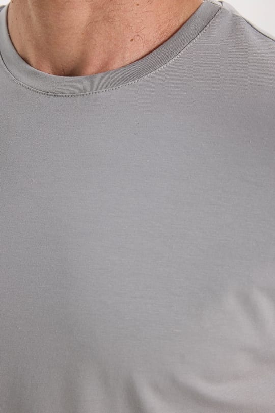 Erkek Slim Fit Dar Kesim Pamuklu Yumuşak Doku Esnek Kumaş Basic Gri Bisiklet Yaka Tişört
