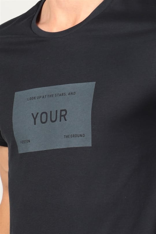 Erkek Slim Fit Dar Kesim %100 Pamuk Yumuşak Dokulu Baskılı Siyah Bisiklet Yaka Tişört