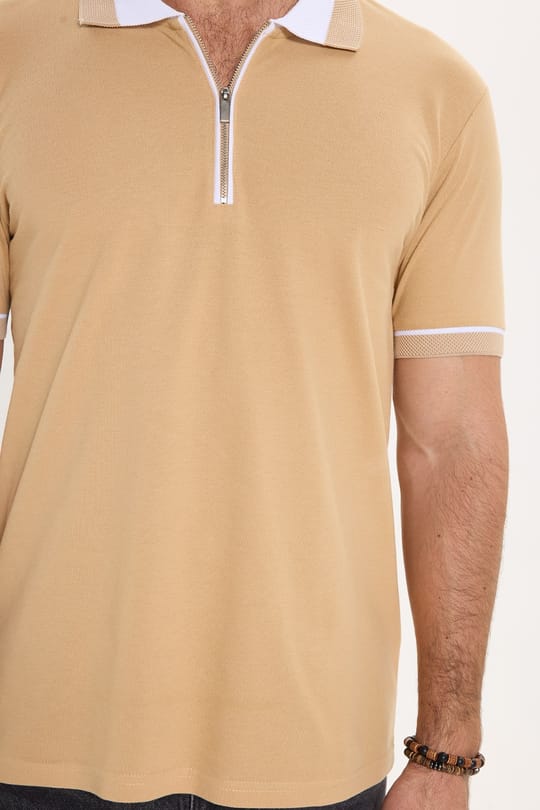 Erkek Slim Fit Dar Kesim %100 Pamuk Düz Pike Fermuarlı Kum Rengi Polo Yaka Tişört