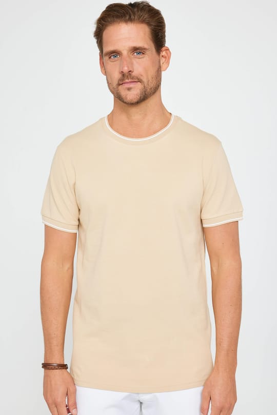 Erkek Slim Fit Dar Kesim %100 Pamuk Düz Pike Kum Rengi Bisiklet Yaka Tişört