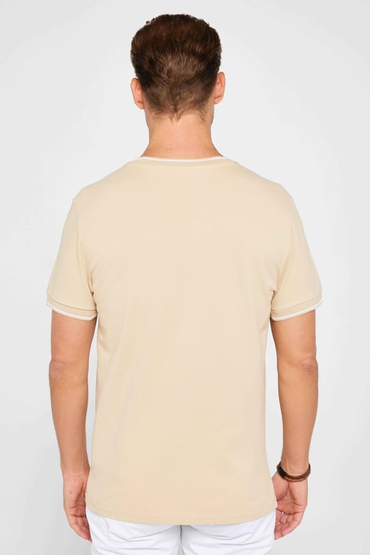 Erkek Slim Fit Dar Kesim %100 Pamuk Düz Pike Kum Rengi Bisiklet Yaka Tişört