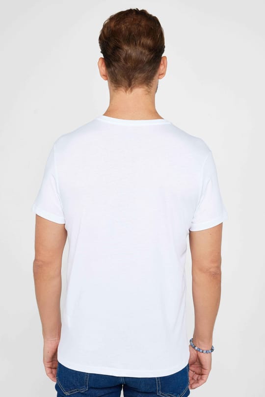 Erkek Slim Fit Dar Kesim %100 Pamuk Yumuşak Dokulu Baskılı Beyaz Bisiklet Yaka Tişört