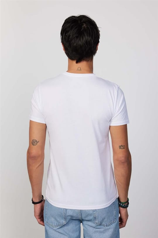 Erkek Slim Fit Dar Kesim %100 Pamuk Yumuşak Dokulu Baskılı Beyaz Bisiklet Yaka Tişört