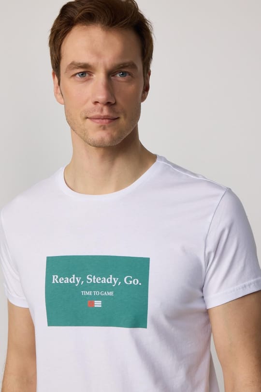 Erkek Slim Fit Dar Kesim %100 Pamuk Yumuşak Dokulu Baskılı Beyaz Bisiklet Yaka Tişört