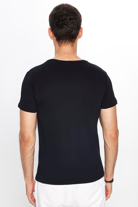 Erkek Slim Fit Dar Kesim %100 Pamuk Yumuşak Dokulu Baskılı Siyah Bisiklet Yaka Tişört