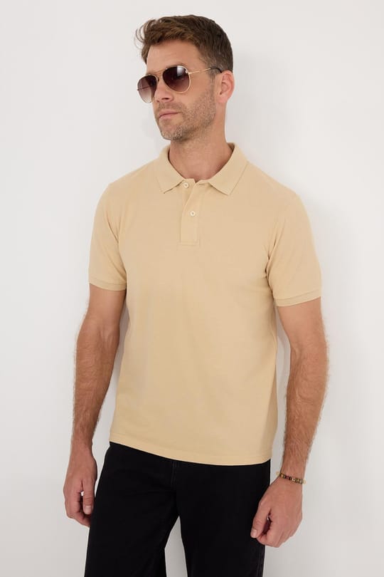 Erkek Slim Fit Dar Kesim Pamuklu Yumuşak Dokulu Serin Tutan Kumaş Düz Pike Kum Beji Polo Yaka Tişört