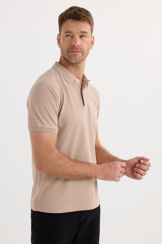 Erkek Slim Fit Dar Kesim Pamuklu Yumuşak Dokulu Serin Tutan Kumaş Düz Pike Bej Polo Yaka Tişört