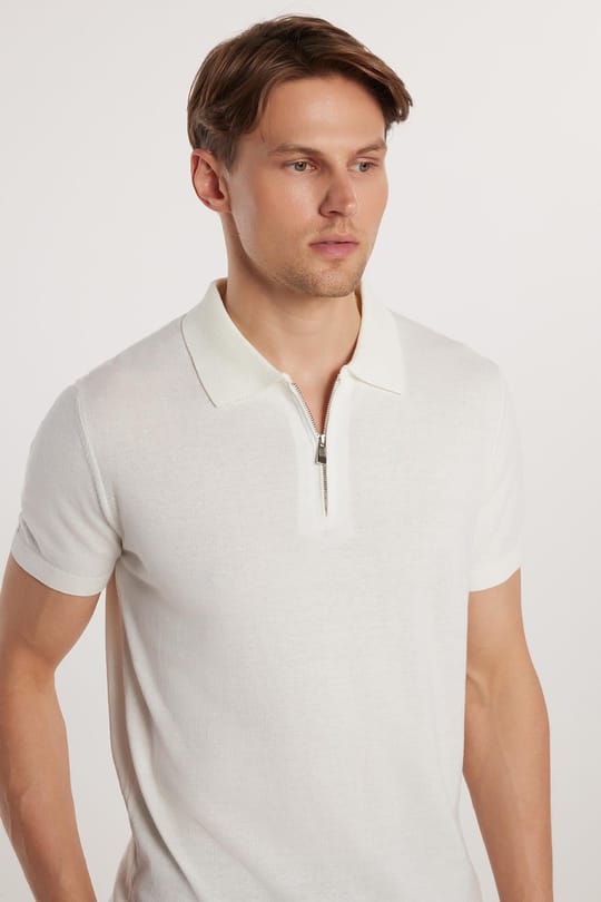 SLIM FIT KNITTED T-SHIRT POLO NECK HALF ZIPPER  TİŞÖRT