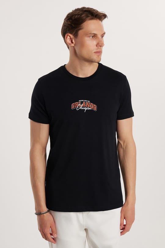 Erkek Slim Fit Dar Kesim %100 Pamuk Yumuşak Dokulu Baskılı Siyah Bisiklet Yaka Tişört