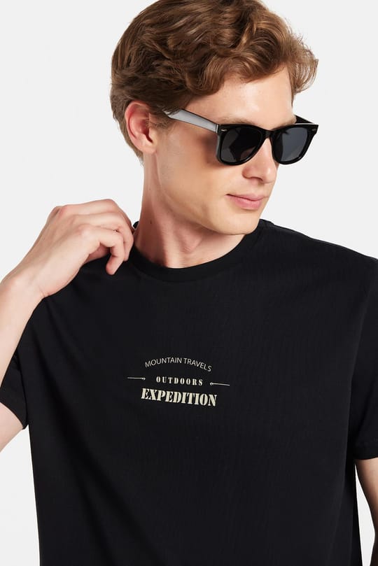 Erkek Slim Fit Dar Kesim %100 Pamuk Yumuşak Dokulu Baskılı Siyah Bisiklet Yaka Tişört