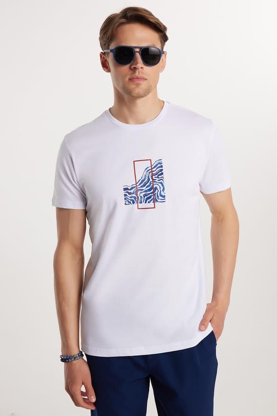  Erkek Slim Fit Dar Kesim %100 Pamuk Yumuşak Dokulu Baskılı Beyaz Bisiklet Yaka Tişört 