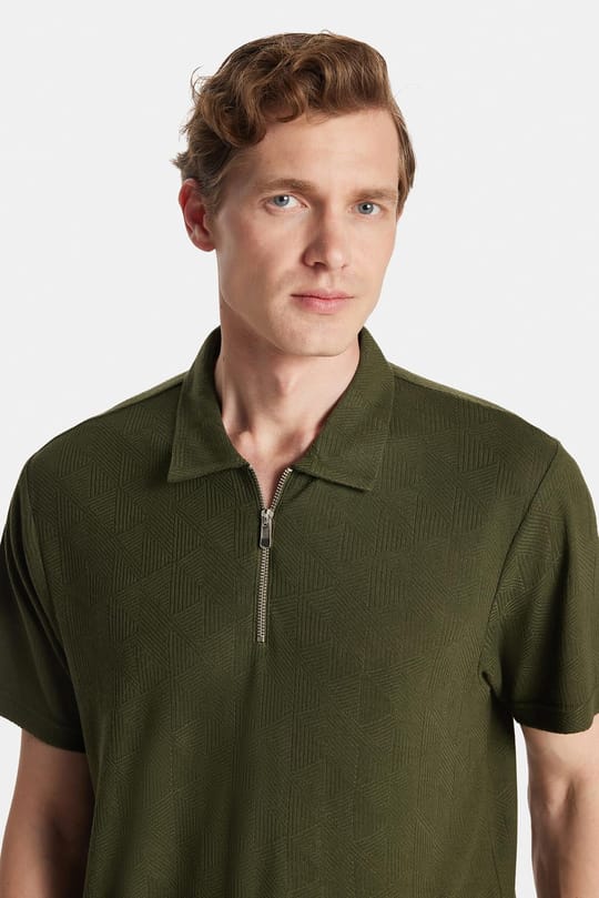 Erkek Slim Fit Dar Kesim Viskon Fermuarlı Polo Yaka Koyu Haki Tişört