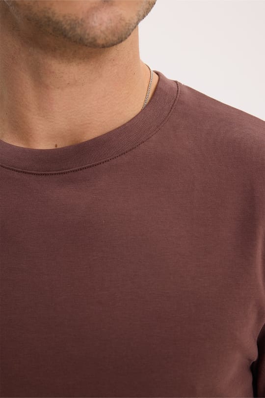 Erkek Regular Fit Rahat Kesim %100 Pamuk Bisiklet Yaka Kahverengi Tişört