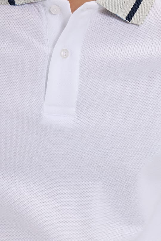 Erkek Slim Fit Dar Kesim %100 Pamuk Düz Pike Yaka ve Kol Detaylı Beyaz Polo Yaka Tişört