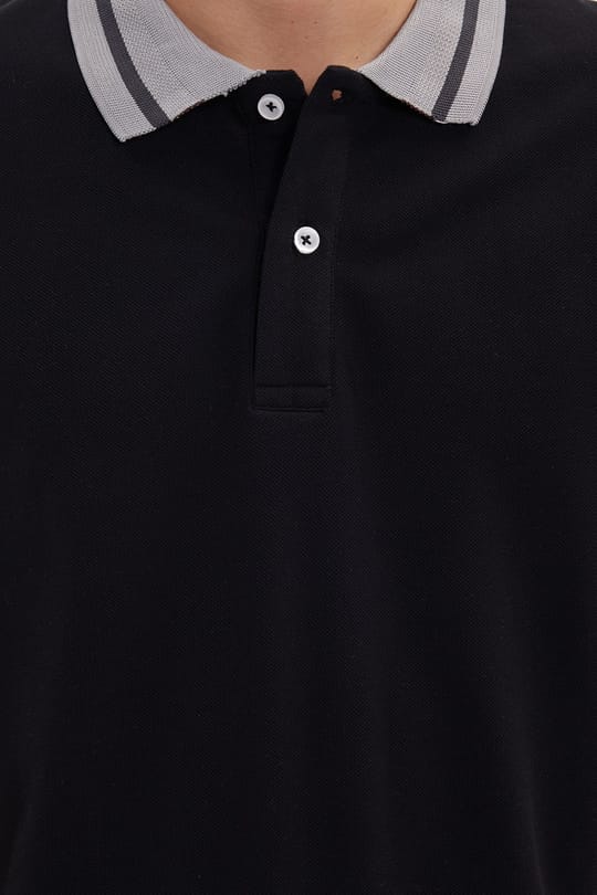 Erkek Slim Fit Dar Kesim %100 Pamuk Düz Pike Yaka ve Kol Detaylı Siyah Polo Yaka Tişört