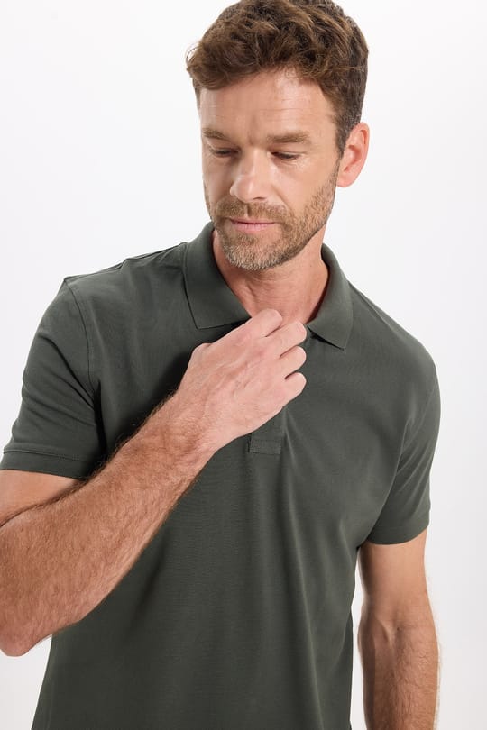 Erkek Slim Fit Dar Kesim Premium Seri %100 Pamuk Yumuşak Dokulu Merserize Yeşil Polo Yaka Tişört 